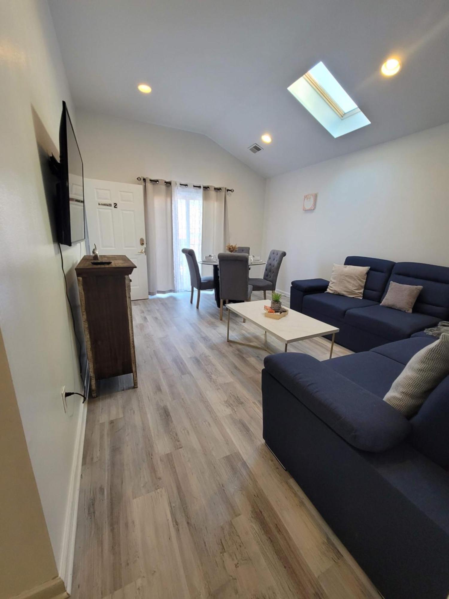 Luxury Apartments 5Queenbed - 20 Min Away Manhattan Джерсі-Сіті Екстер'єр фото