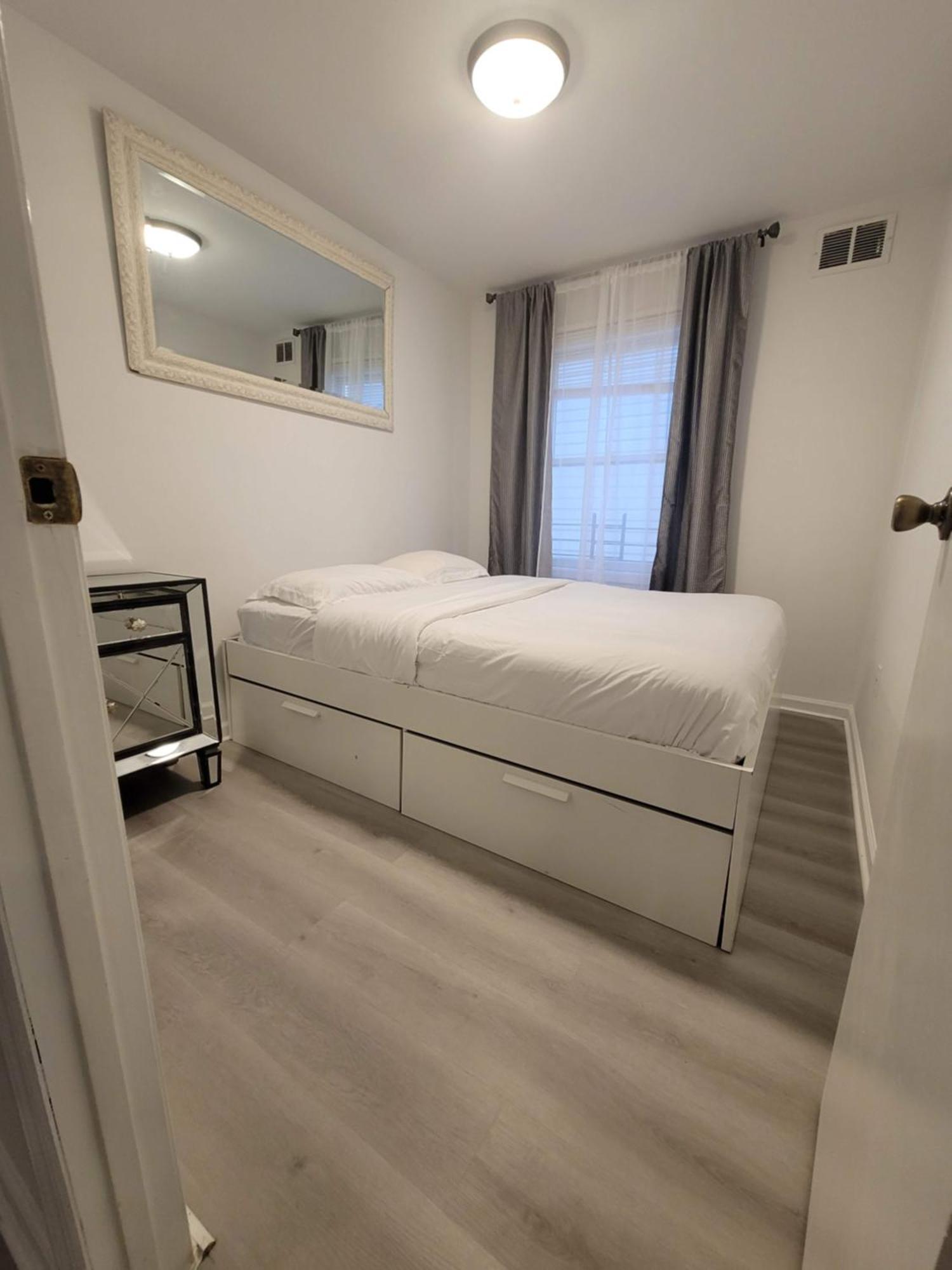 Luxury Apartments 5Queenbed - 20 Min Away Manhattan Джерсі-Сіті Екстер'єр фото